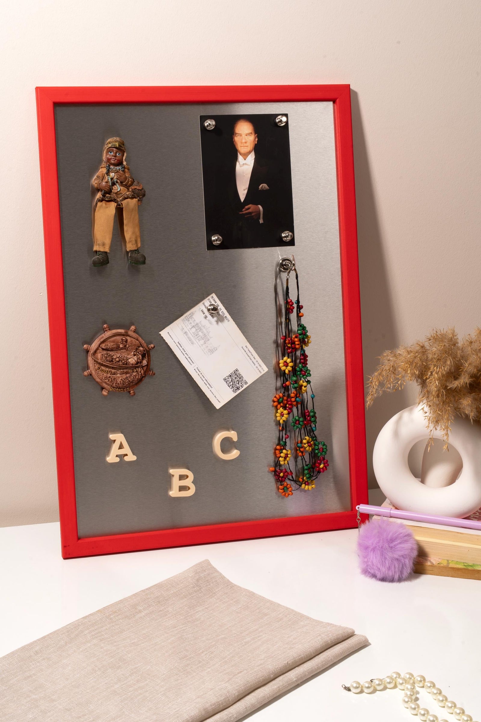 Framed Magnetic Memo Board - image 3
