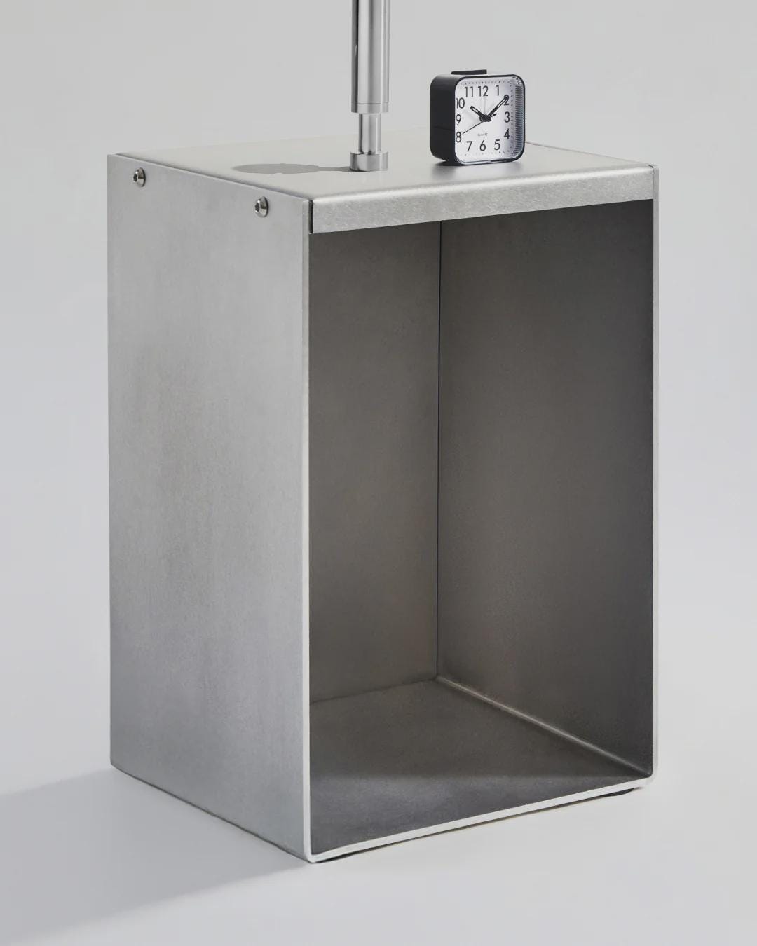 Minimal Metal Side Table - image 4